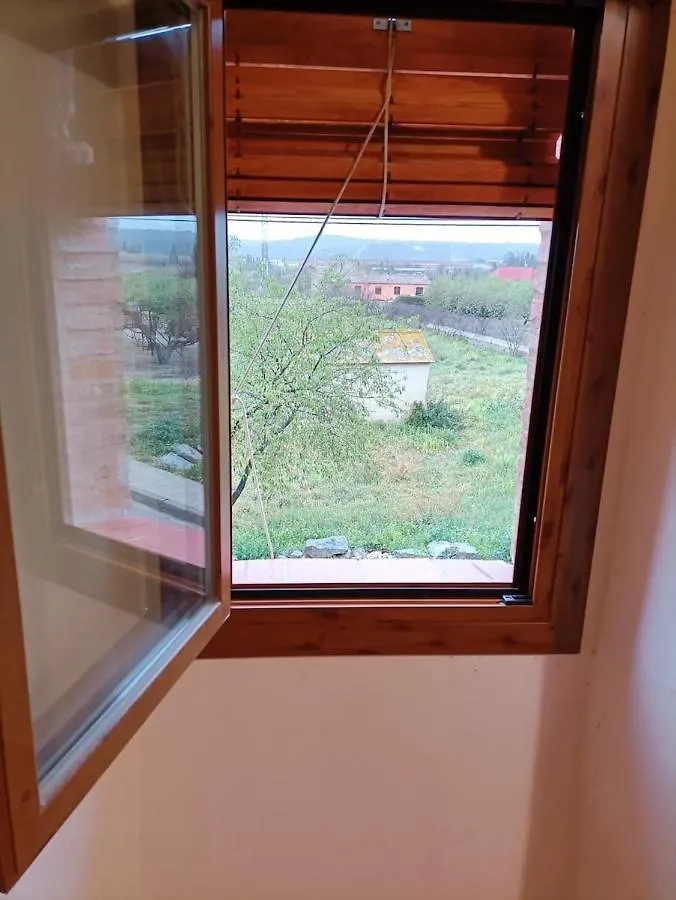 Alojamiento Familiar Con Chimenea - Alt Emporda Sant Climent Sescebes Spain